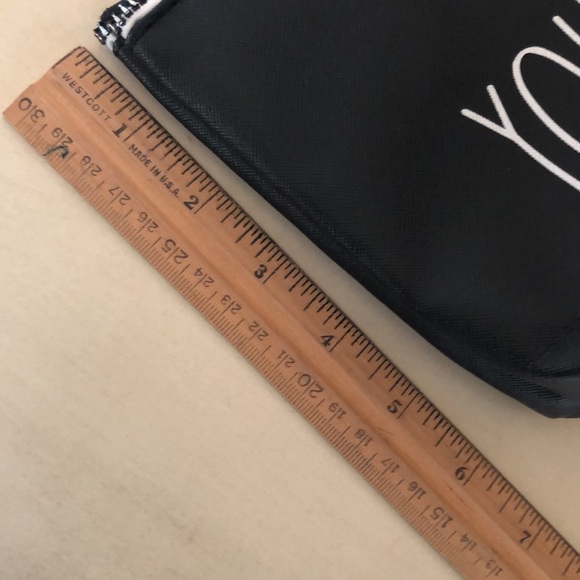 NWOT Rae Dunn BEE YOURSELF. Make-up Cosmetic bag pouch case (9“x6“x2“) - Picture 12 of 16